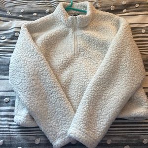 Sherpa Cropped quarter zip jacket